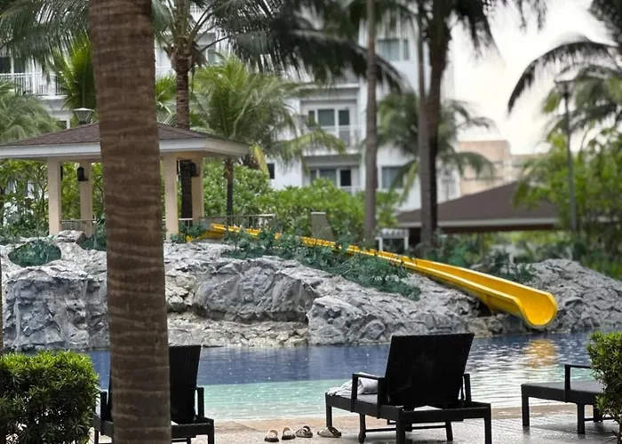 Staycation One Bedroom Balcony W Pool View Near Smx Sm Moa Ikea Naia Dfa Ocean Park